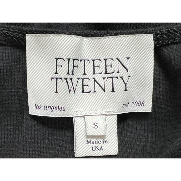 FIFTEEN TWENTY TOP WOMENS SIZE SMALL ZELDA FITTED CROSSOVER STRETCH BLACK NEW - Picture 3 of 14